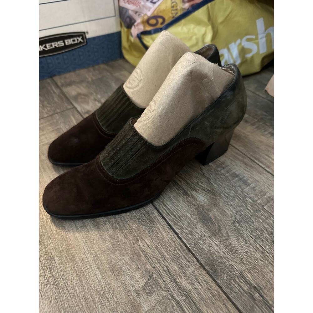 Salvatore Ferragamo Brown Suede Classic Pump Heel Shoes Size 7 - Picture 2 of 8